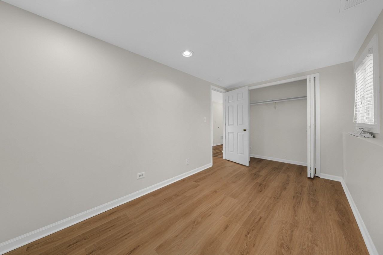 5080 Prairie Oak Rd - Photo 5 of 26