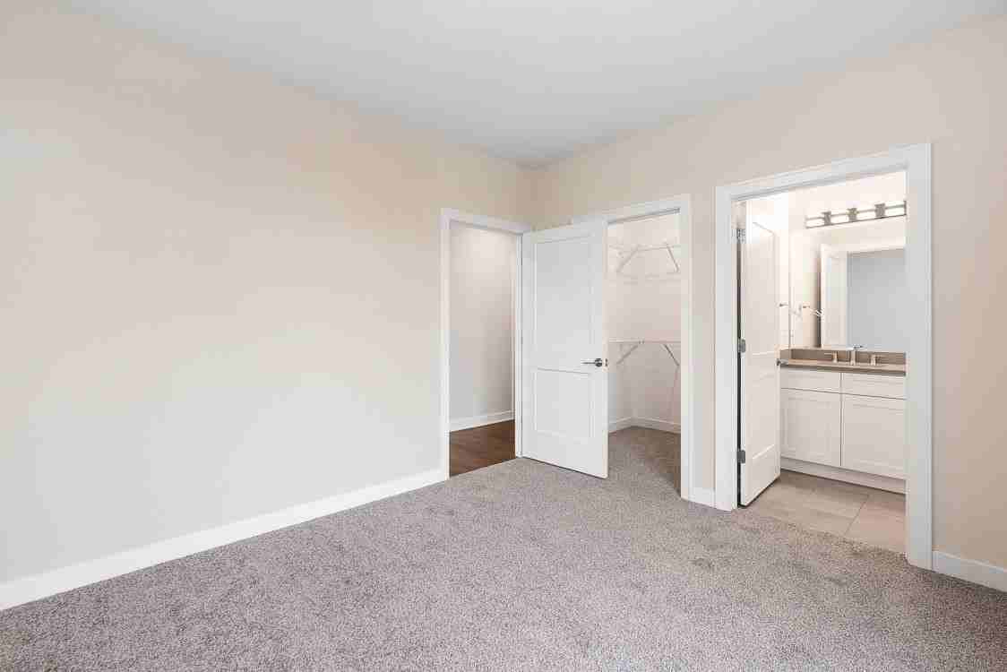 440 Green Bay Rd Unit 405 - Photo 6 of 15