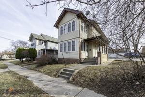 featured image of 515 2nd St Unit 2