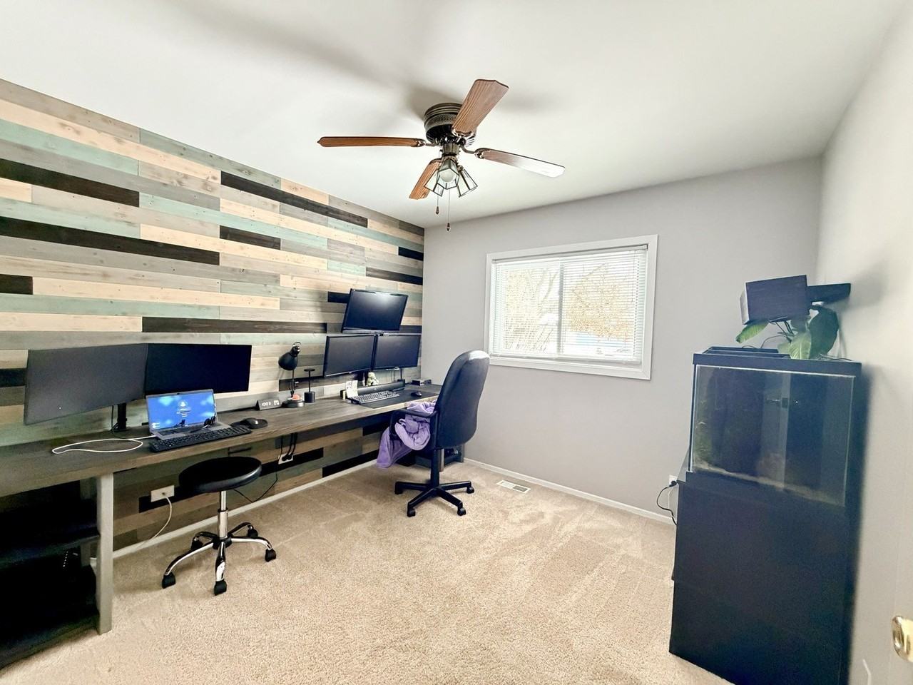 635 Morton St - Photo 5 of 13