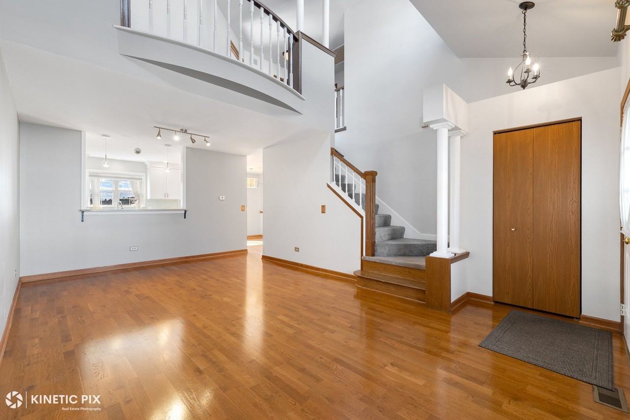 417 Van Gogh Cir Unit 417 - Photo 3 of 28