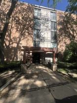 5800 Oakwood Dr Unit 5g - Photo 1 of 1