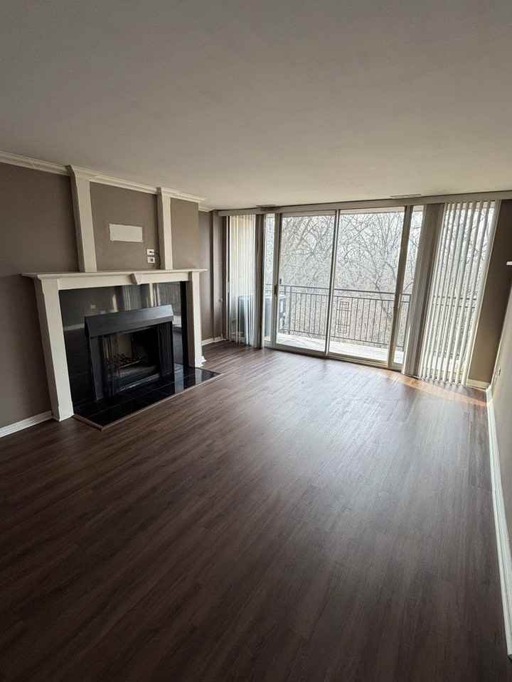 5800 Oakwood Dr Unit 5g - Photo 2 of 3
