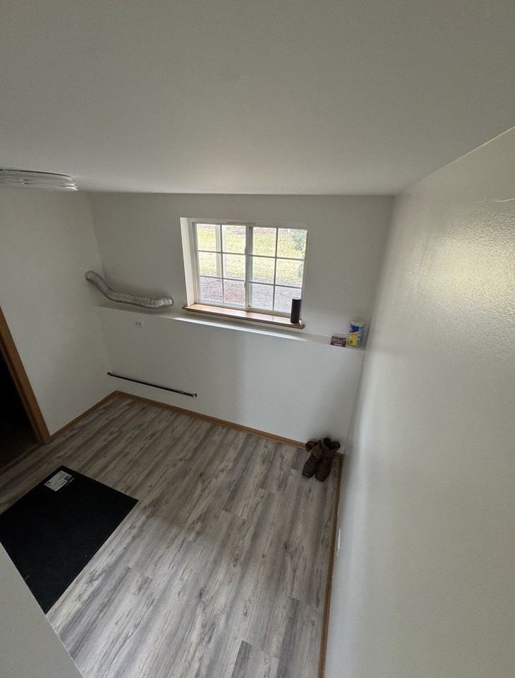 409 Evergreen Cir Unit 4 - Photo 2 of 18