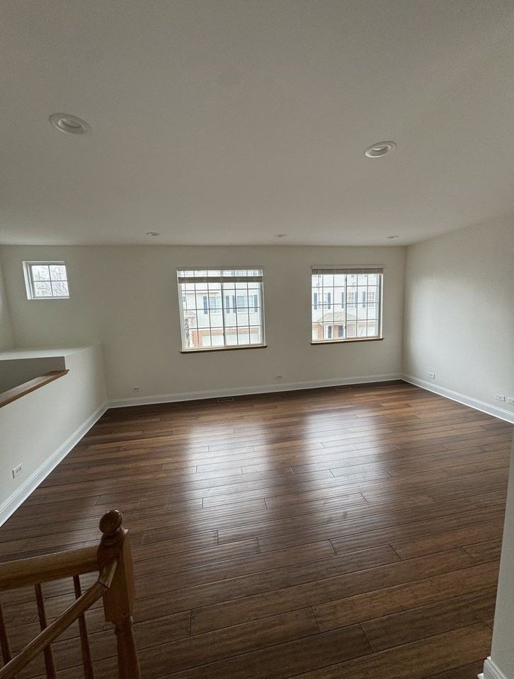 409 Evergreen Cir Unit 4 - Photo 4 of 18