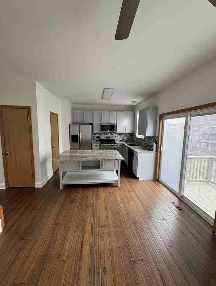 409 Evergreen Cir Unit 4 - Photo 6 of 18