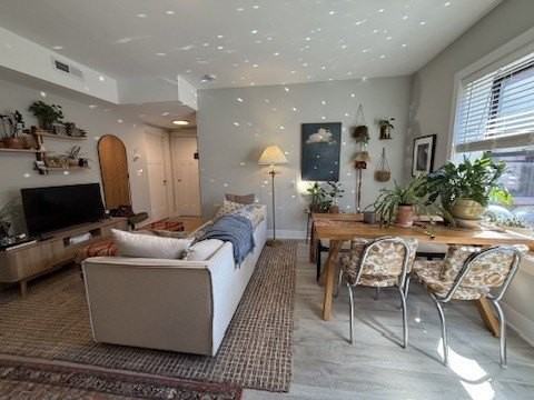 1137 Oak Ave Apt 3w - Photo 4 of 12