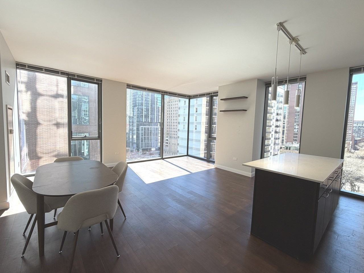 845 N State St Unit 902 - Photo 4 of 27