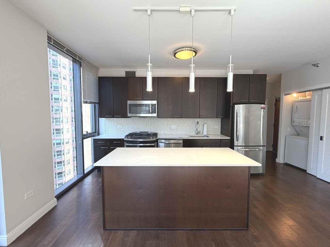 845 N State St Unit 902 - Photo 5 of 27