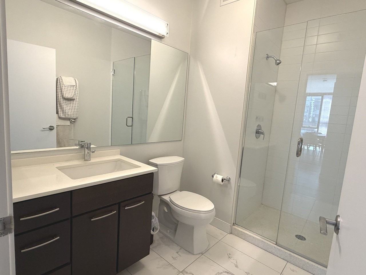 845 N State St Unit 902 - Photo 7 of 27