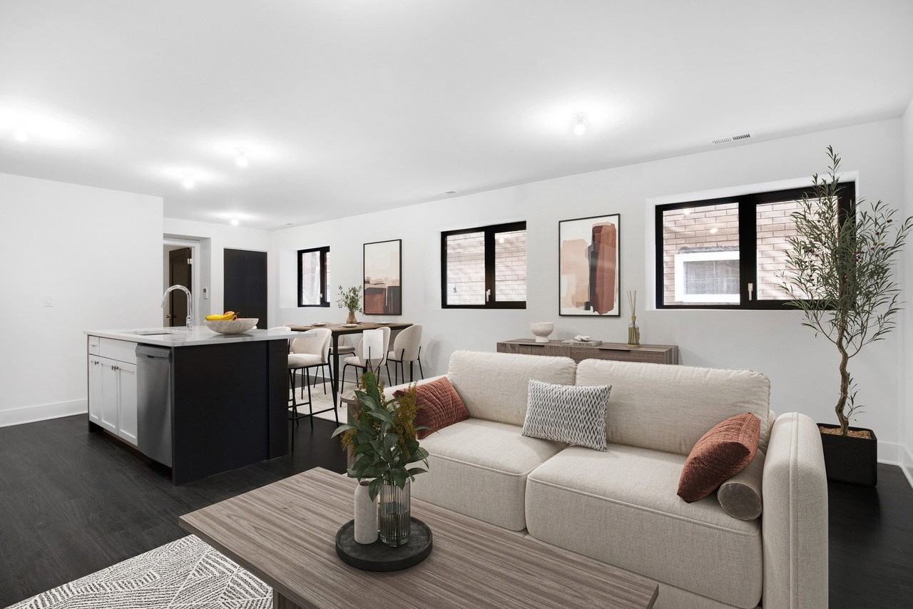 1833 S Throop St Unit G - Photo 2 of 11