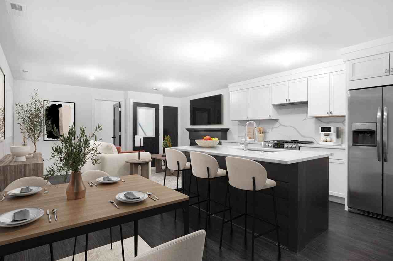 1833 S Throop St Unit G - Photo 5 of 11