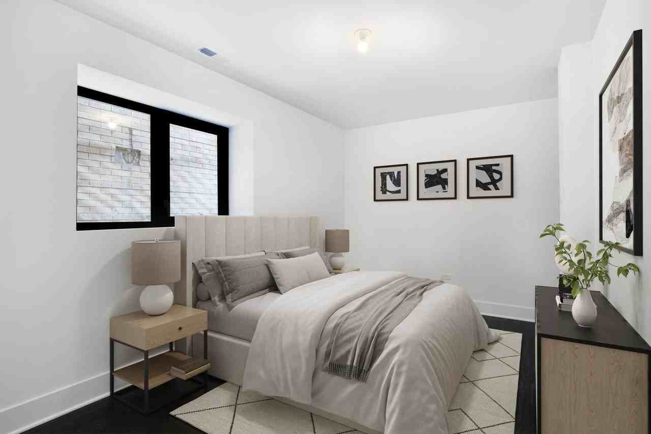 1833 S Throop St Unit G - Photo 6 of 11