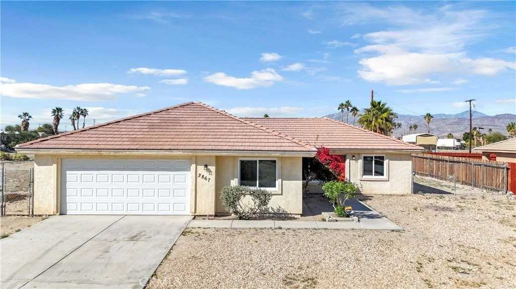 2867 Stardust Ave - Photo 2 of 37