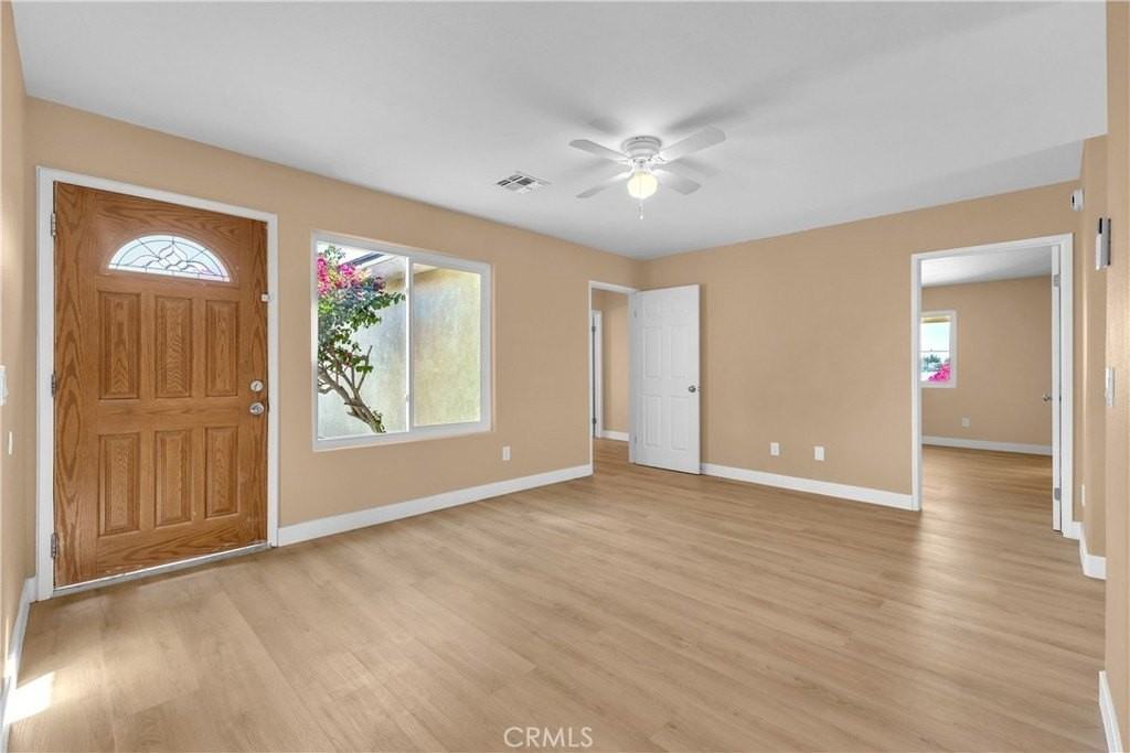 2867 Stardust Ave - Photo 3 of 37