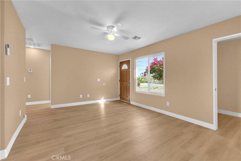 2867 Stardust Ave - Photo 4 of 37