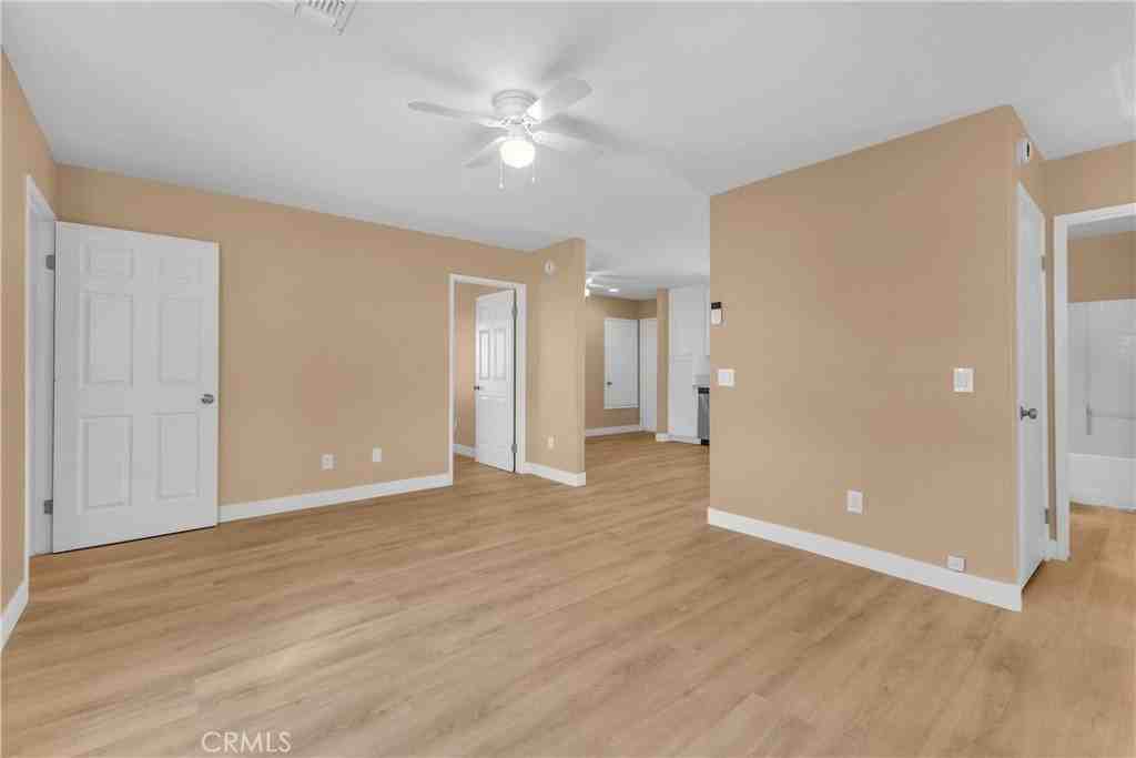 2867 Stardust Ave - Photo 6 of 37