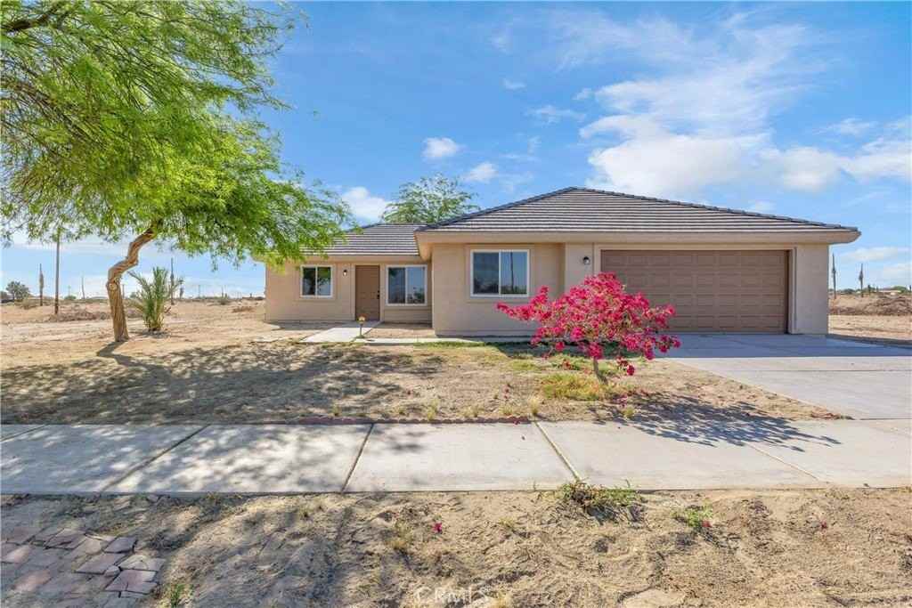 1341 Beach Club Dr