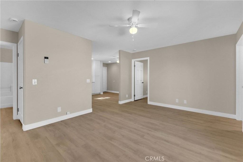 1341 Beach Club Dr - Photo 4 of 40