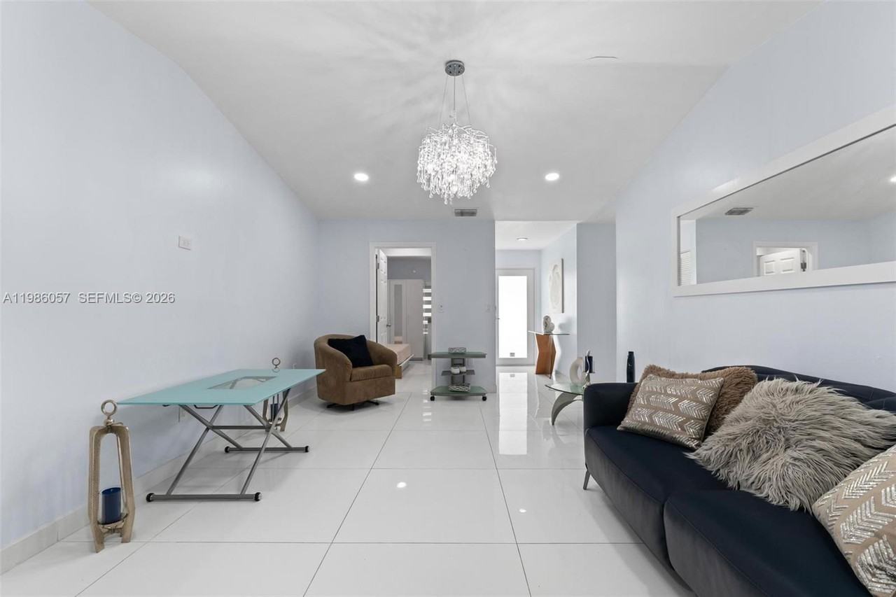 14109 Sw 55th St - Photo 5 of 8