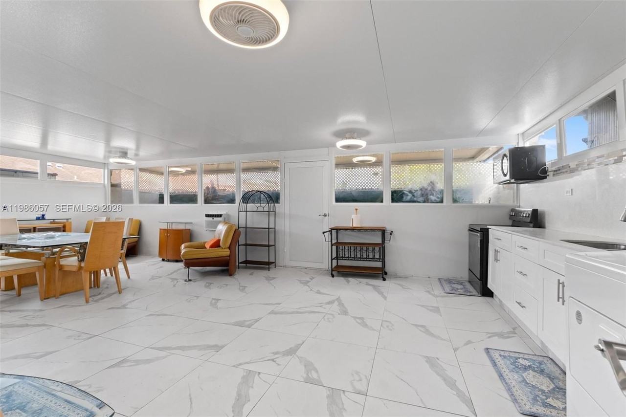 14109 Sw 55th St - Photo 7 of 8