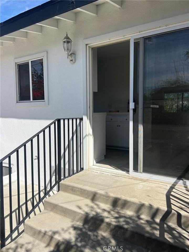 337 Broadway - Photo 2 of 3