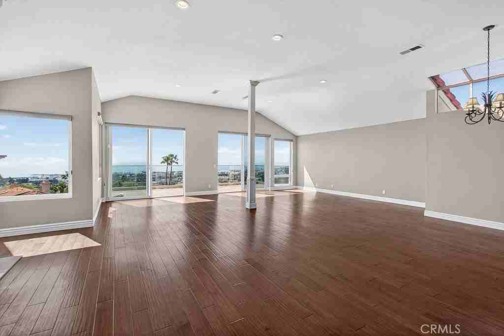 24902 Sea Crest Dr - Photo 6 of 50