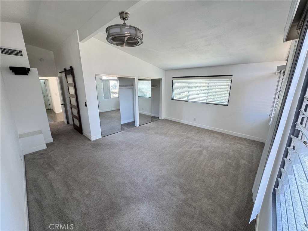 5431 Jonesboro Way - Photo 4 of 6