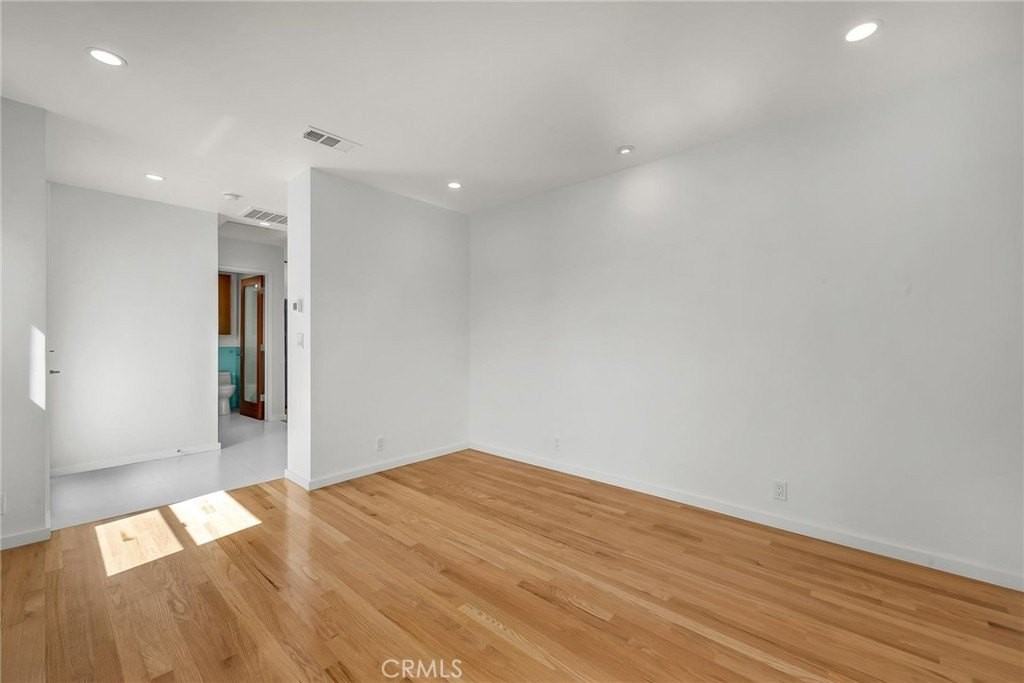 8447 Kittyhawk Ave - Photo 6 of 18