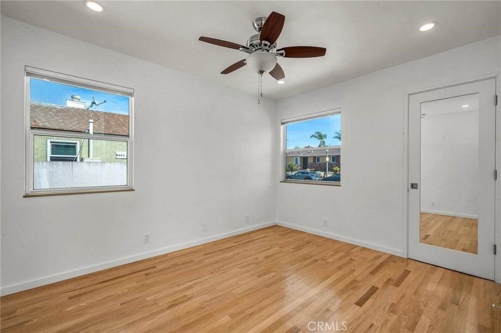 8447 Kittyhawk Ave - Photo 7 of 18