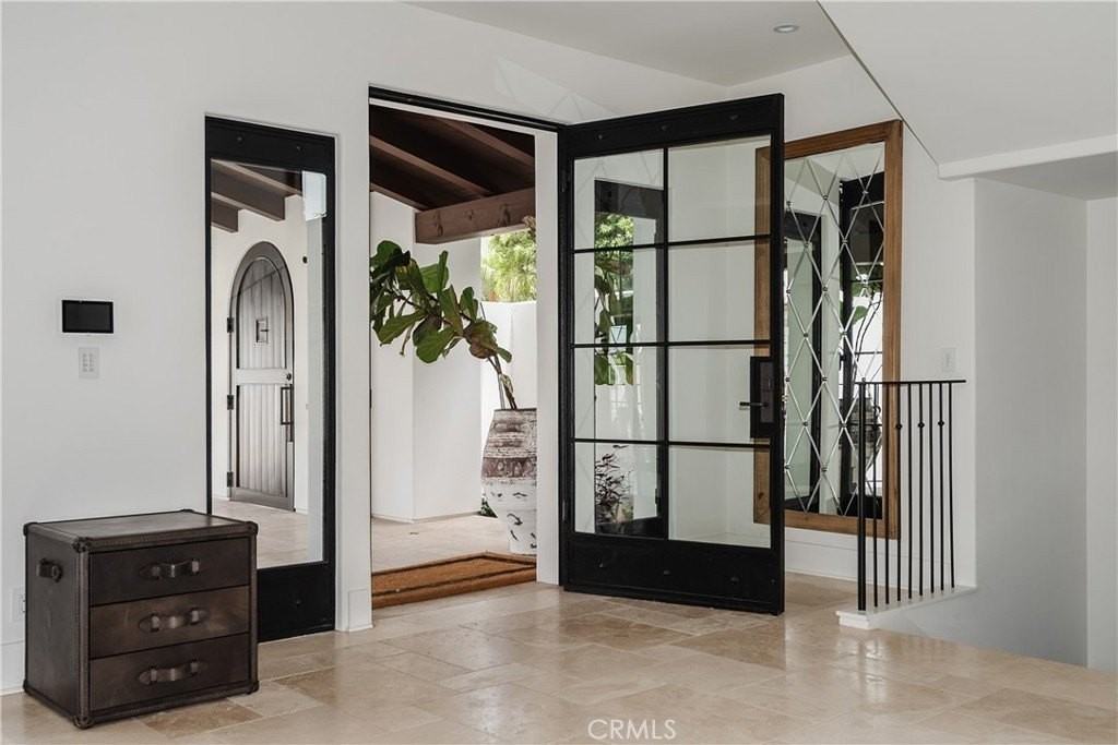 901 Pacific Ave - Photo 7 of 31