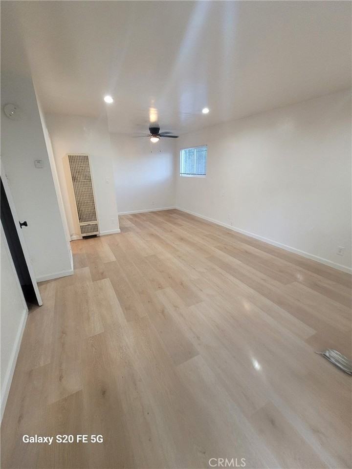 2500 Clyde Ave - Photo 6 of 9