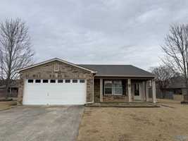 featured image of 101 Fire Fly Ln