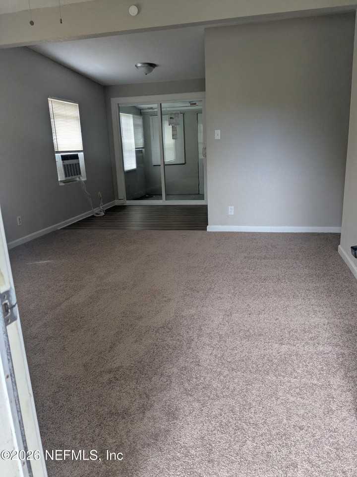 5306 Paris Ave - Photo 2 of 8