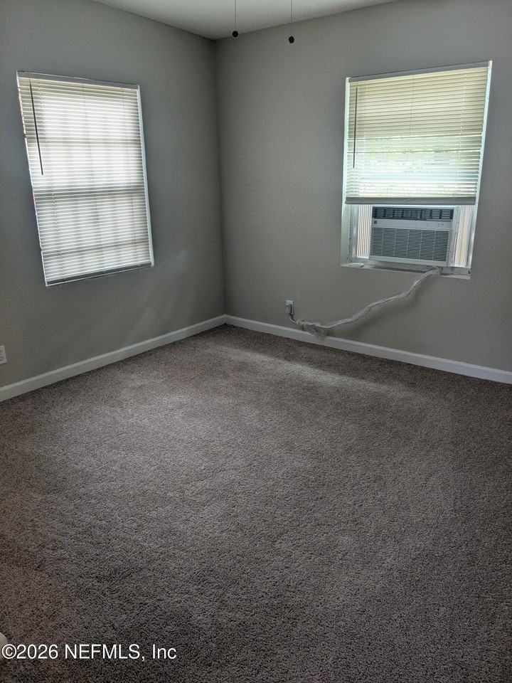 5306 Paris Ave - Photo 7 of 8