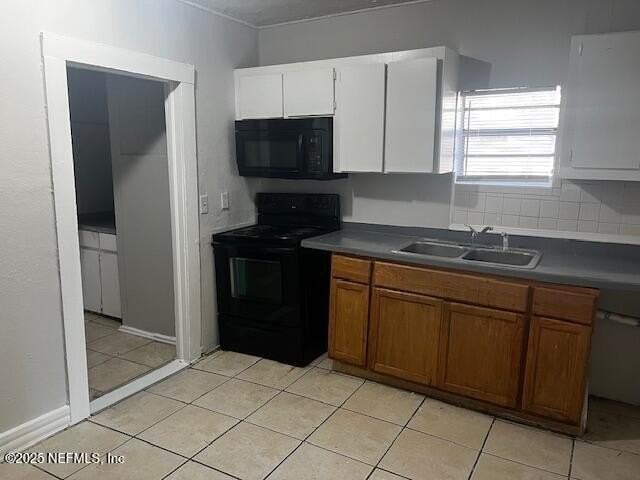 1587 W 19th St - Photo 5 of 6