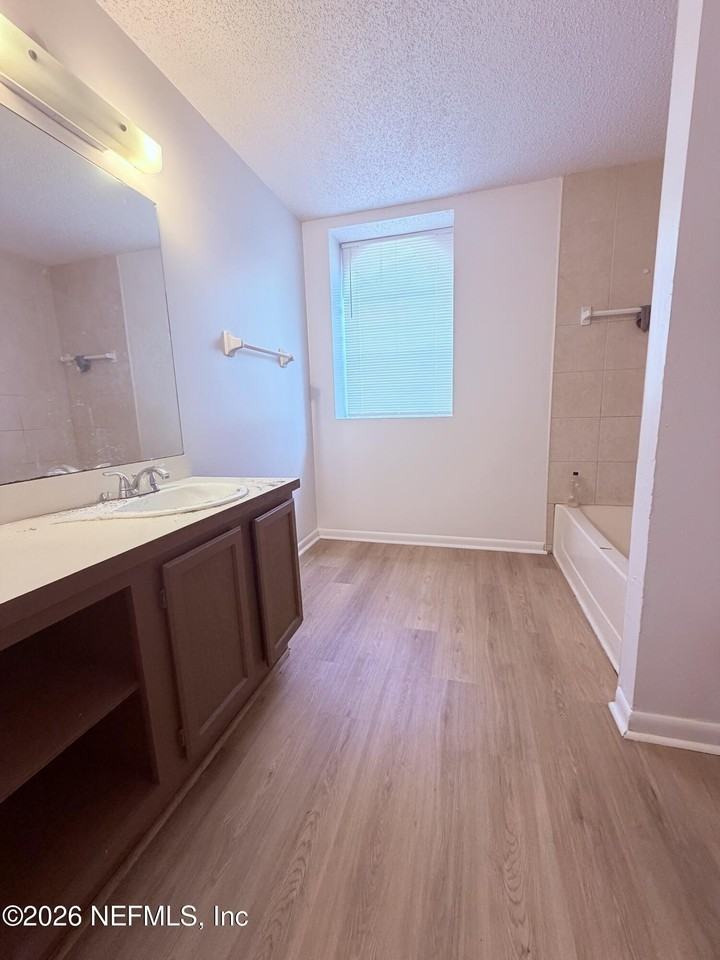 8742 Pinevalley Ln - Photo 4 of 8