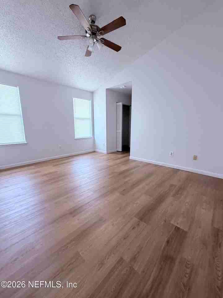 8742 Pinevalley Ln - Photo 5 of 8