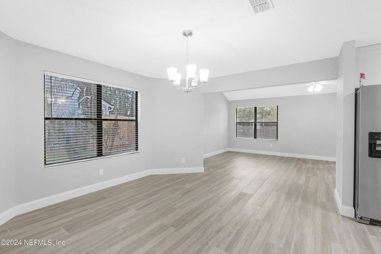 3912 English Colony Dr S - Photo 6 of 23