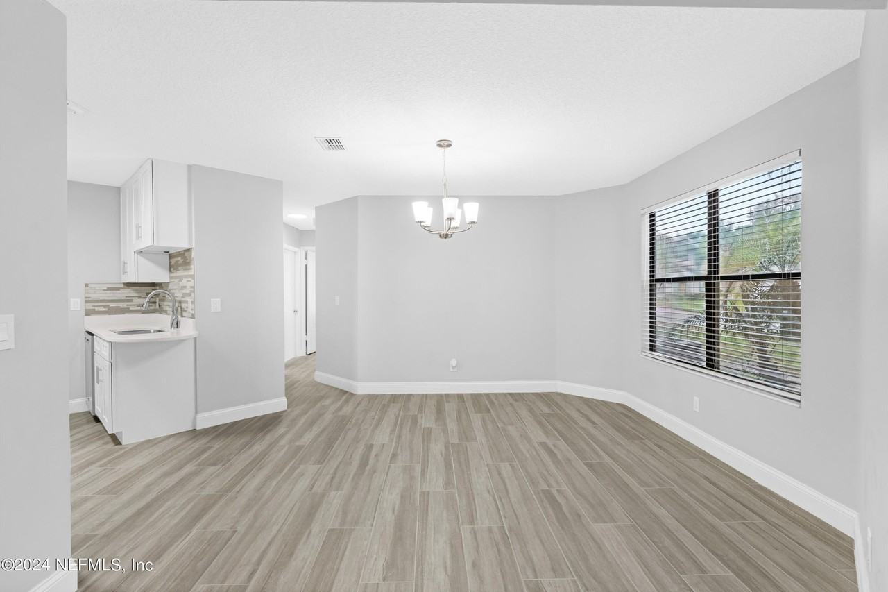 3912 English Colony Dr S - Photo 7 of 23