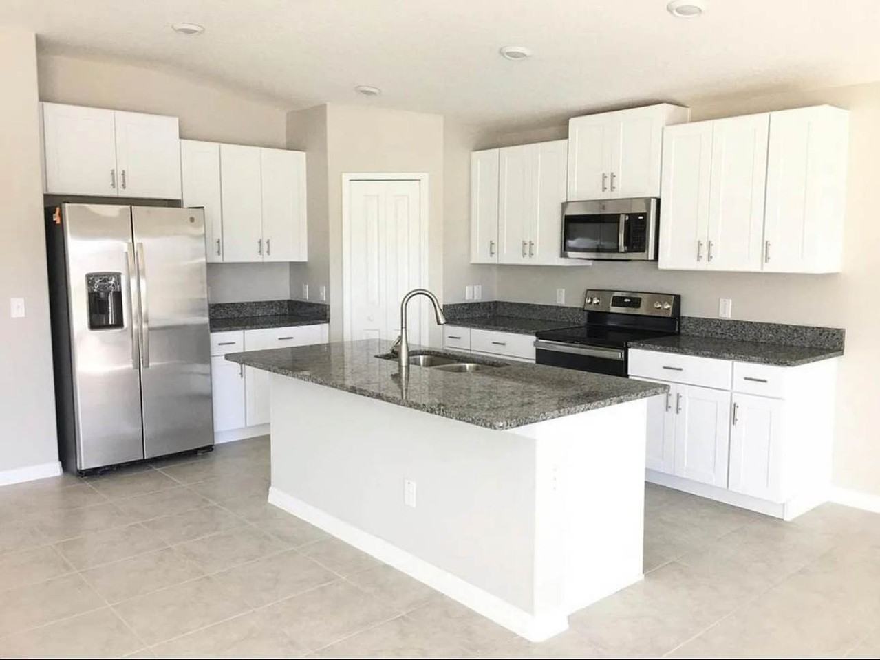 31699 Sun Kettle Loop - Photo 2 of 19