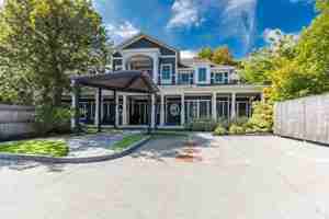 featured image of 1 Franklin St #2C