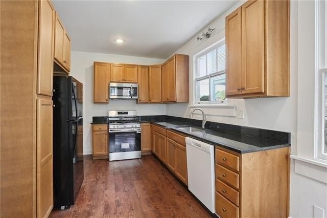 5508 S Claiborne Ave - Photo 7 of 16