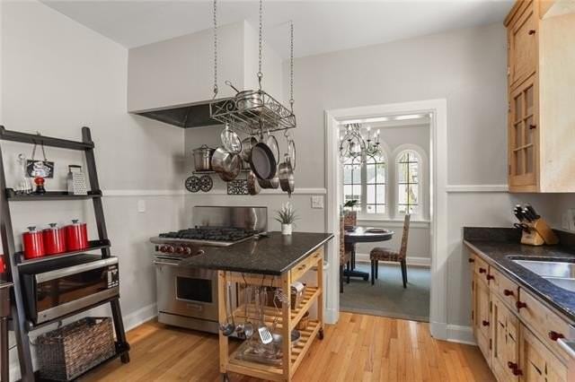 814 Hidalgo St - Photo 7 of 22