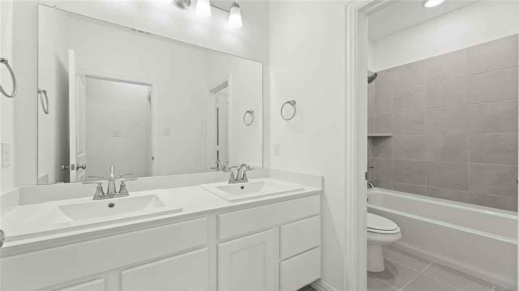 3809 Paradise Way - Photo 2 of 16