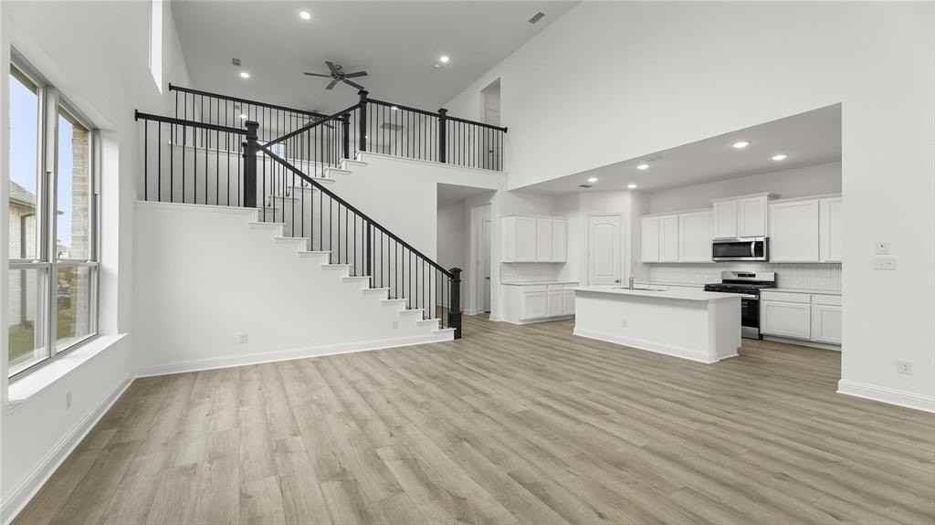 3809 Paradise Way - Photo 3 of 16