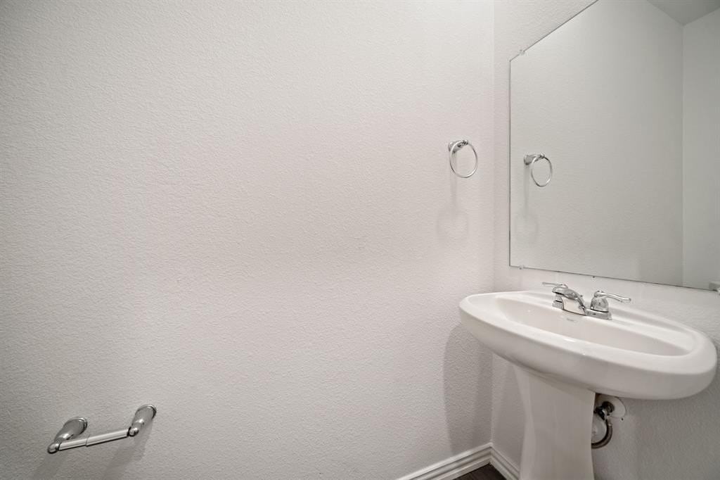 134 Blair Dr - Photo 6 of 29