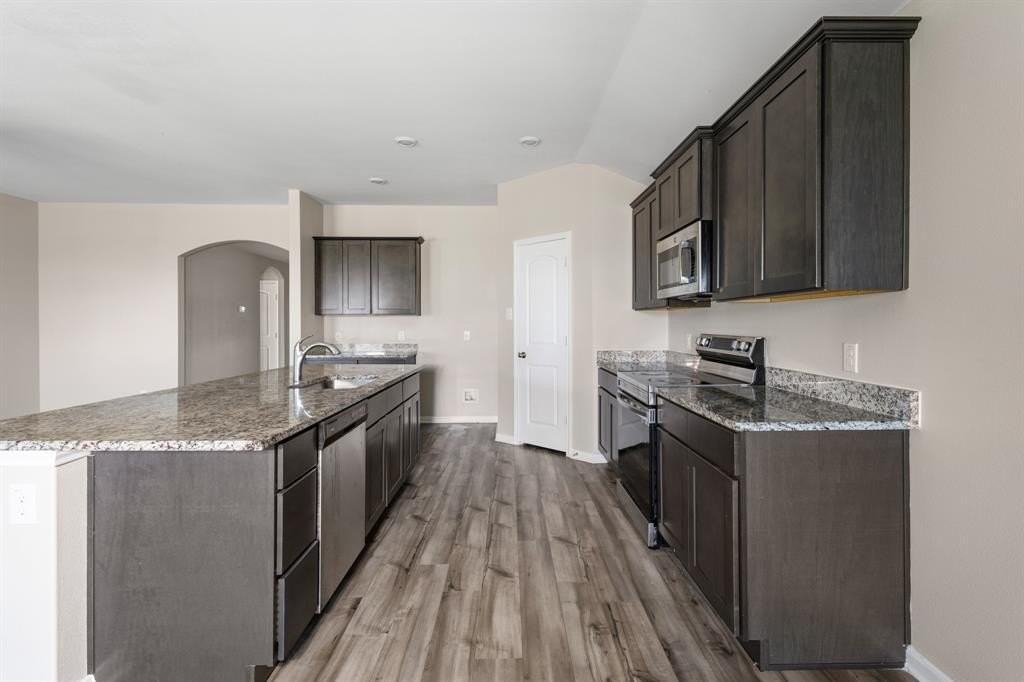 627 Aqueduct Dr - Photo 4 of 20