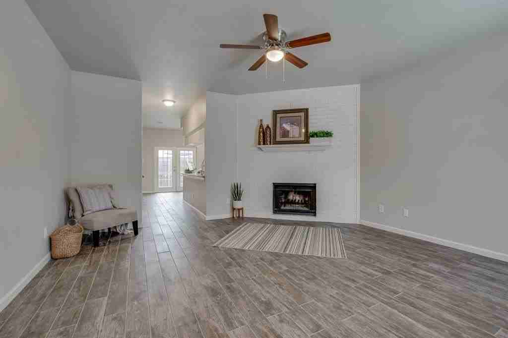 224 Samuel Blvd #5 - Photo 3 of 32