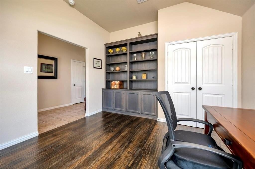 1932 Arroyo Verde Trl - Photo 2 of 19